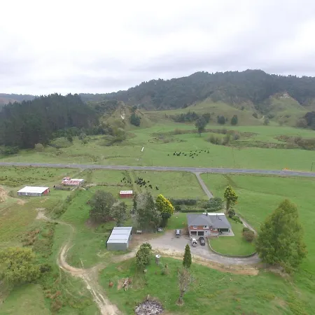 Hill Top View Farm Stay Uruti Exterior photo